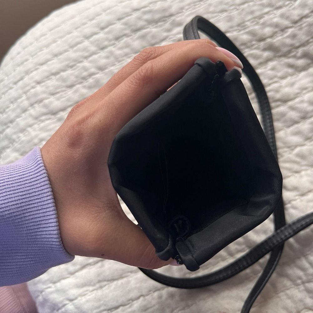 BEIS THE ID CROSSBODY BAG IN BLACK - Picture 3 of 4